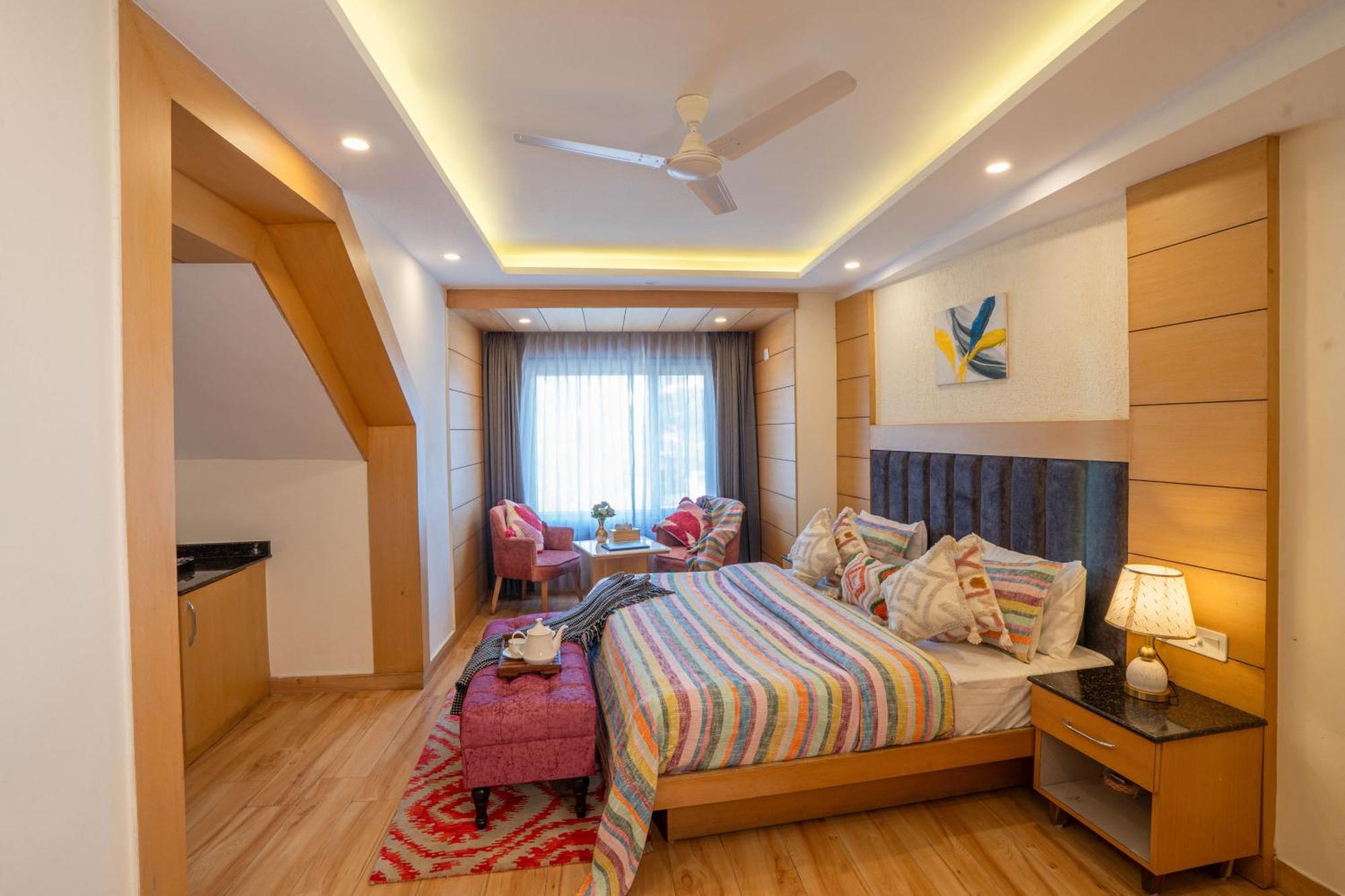 Super Hotel By Perfectstayz Mall Road Mussoorie Dış mekan fotoğraf