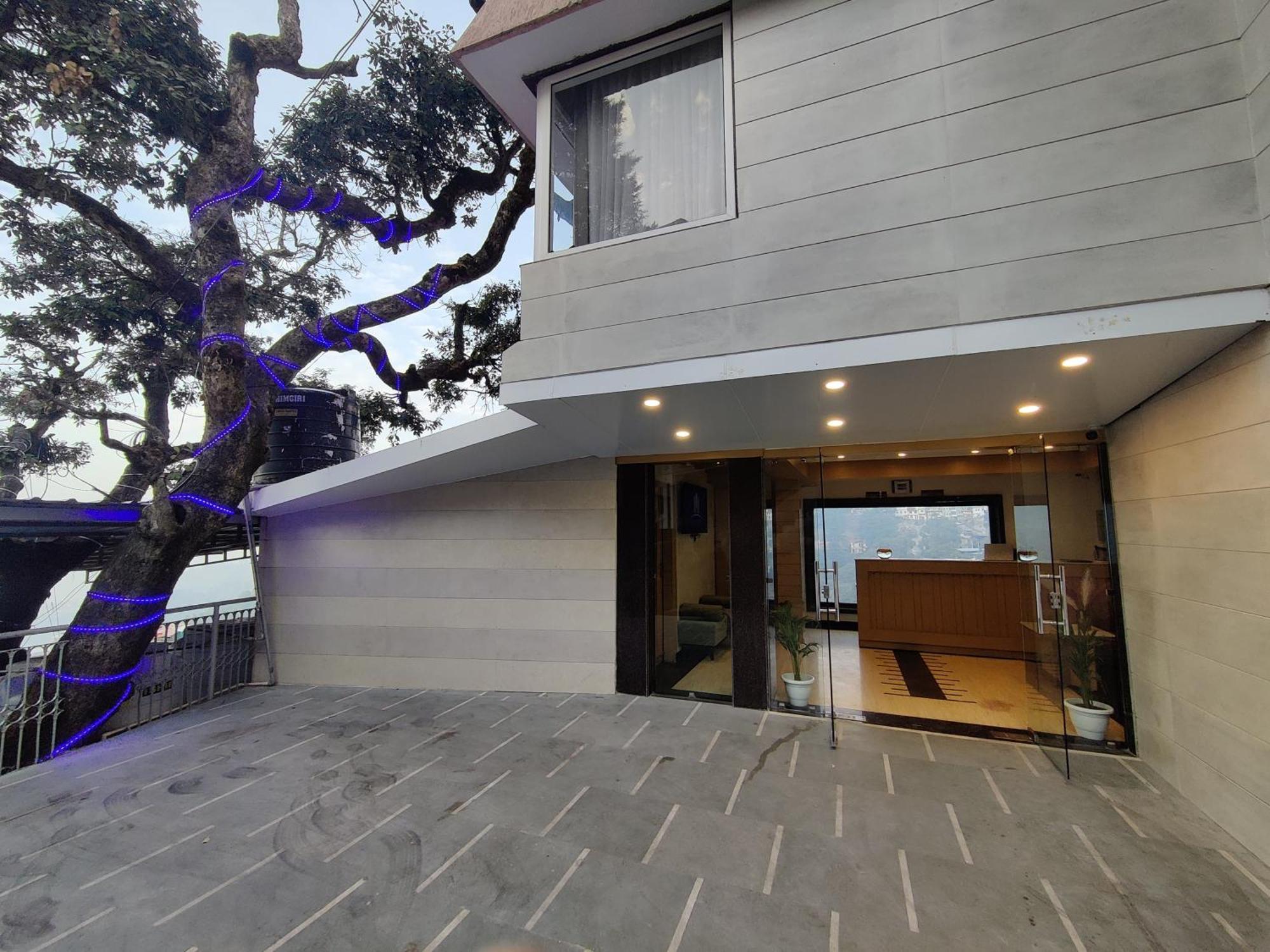 Super Hotel By Perfectstayz Mall Road Mussoorie Dış mekan fotoğraf